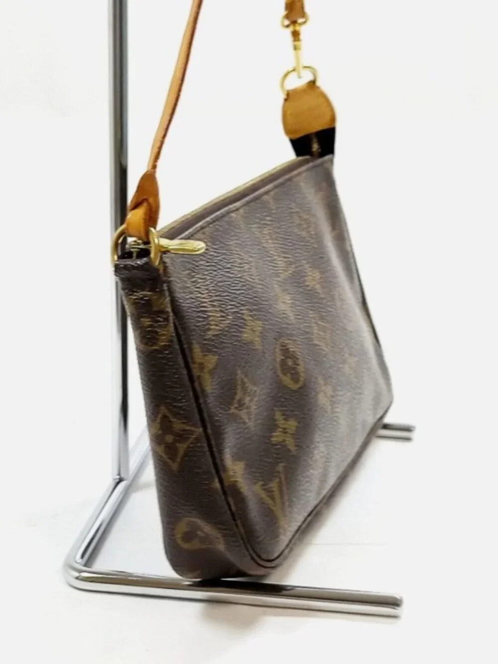 LOUIS VUITTON Monogram Canvas Pochette Accessories